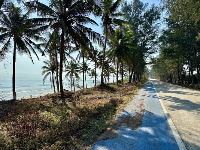 Bangkok Cycling To Ban Krut Beach 9 Days